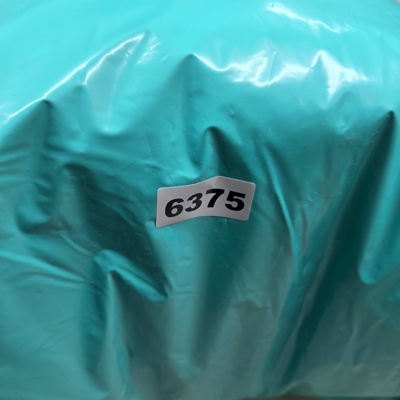 NWT QUINCE European Linen Dream Quilt King/Cal King Mist 6375 - Picture 9 of 9